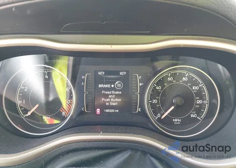 2014 Jeep Cherokee Latitude z USA, uszkodzony, nr VIN 1C4PJMCS3EW184984